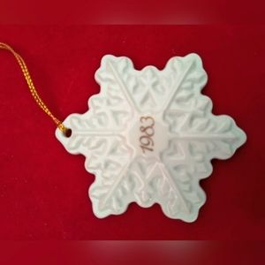 AVON Christmas Ornament 1983 SNOWFLAKE